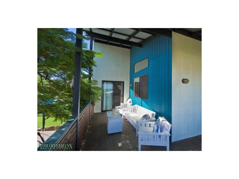 8 Maheno Court, Sunrise Beach QLD 4567