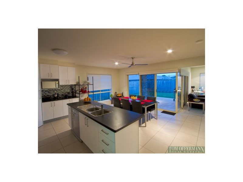 6 Goldenbell Pl, Peregian Springs QLD 4573