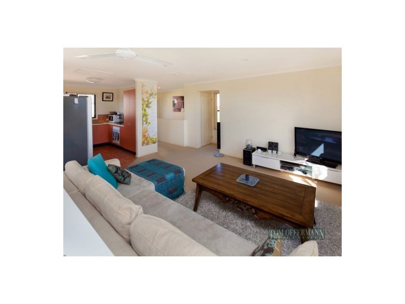 1/12 Advance Place, Sunrise Beach QLD 4567