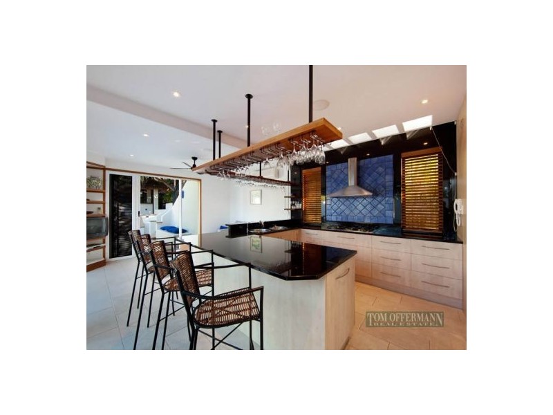 27 McAnally Dr, Sunshine Beach QLD 4567