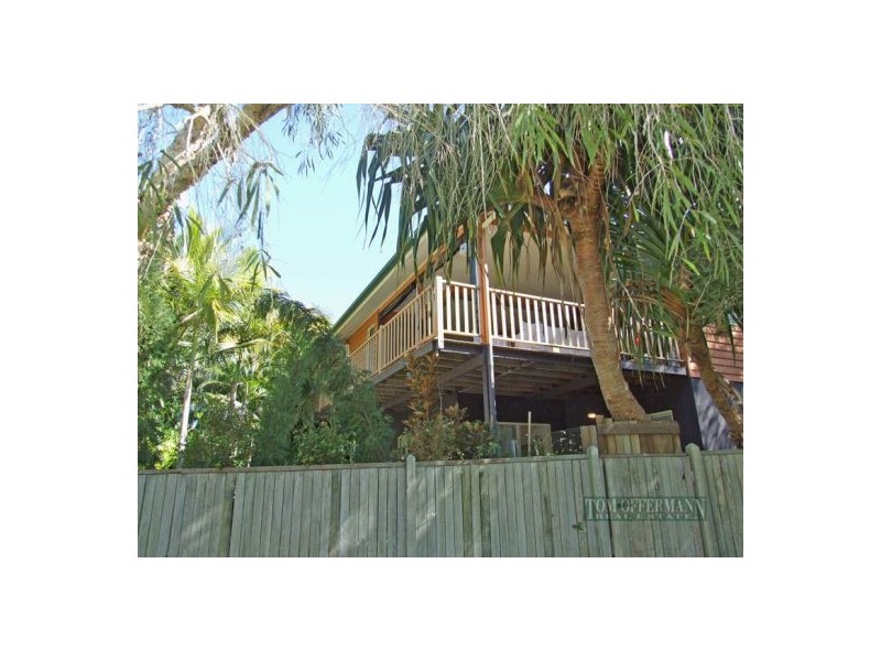 25 Rainbow Crescent, Sunrise Beach QLD 4567