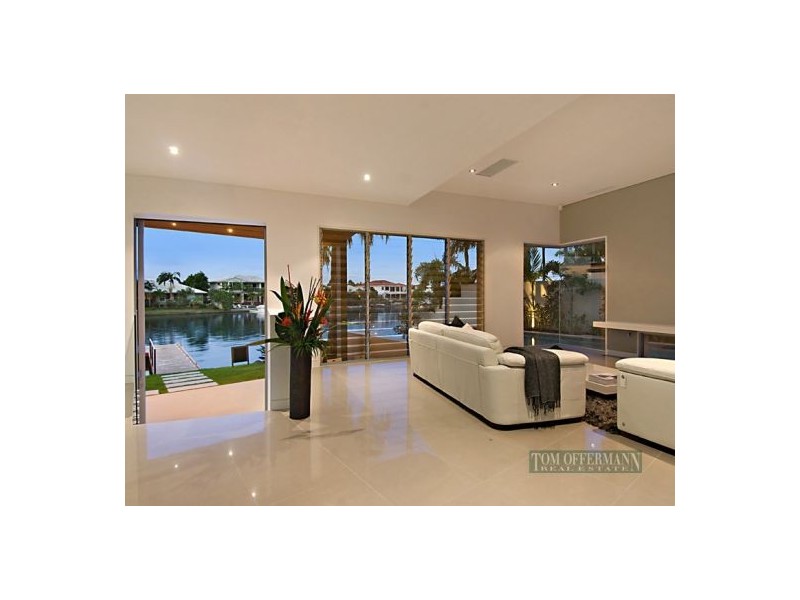 16 Seahorse Place, Noosa Waters QLD 4566