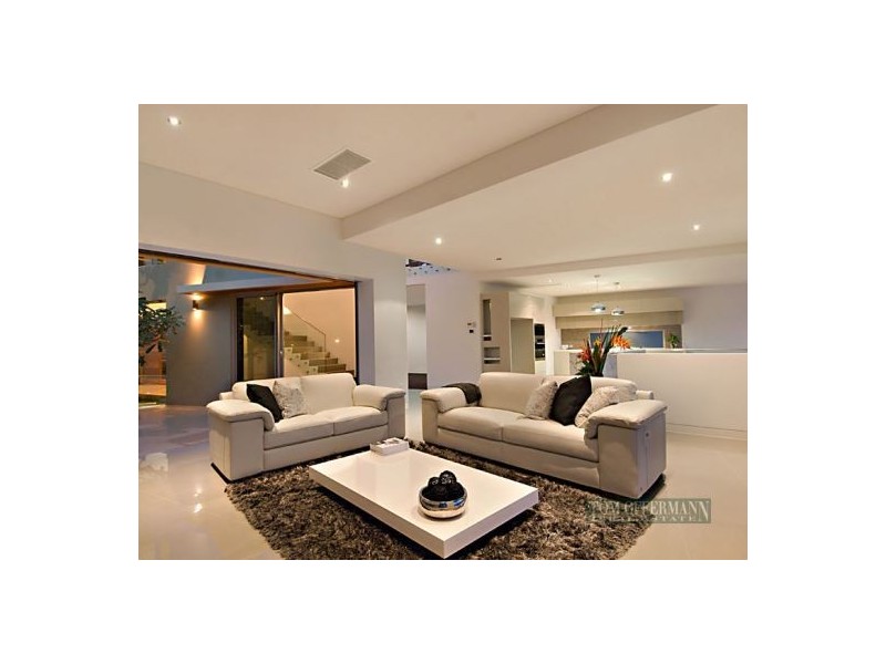 16 Seahorse Place, Noosa Waters QLD 4566