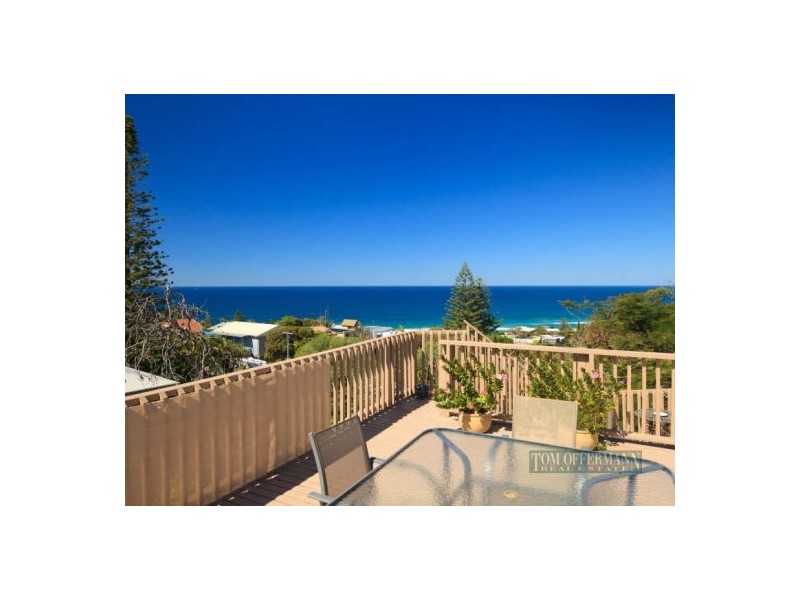 4 Seaview Tce, Sunshine Beach QLD 4567