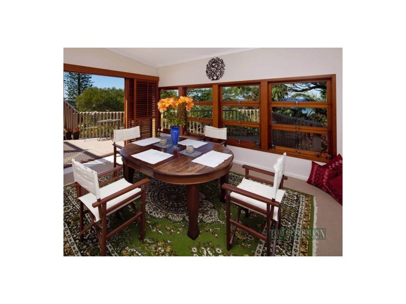 4 Seaview Tce, Sunshine Beach QLD 4567