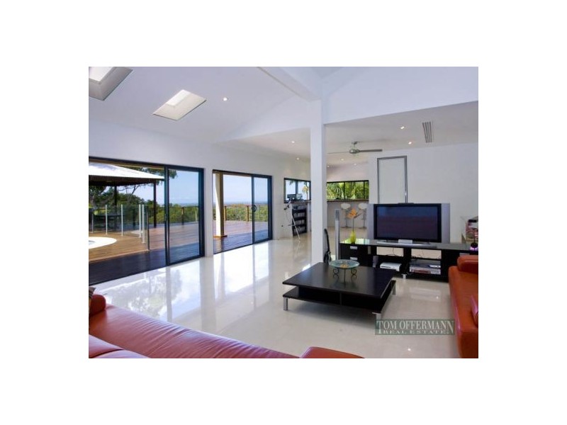 343 Sunrise Rd, Doonan QLD 4562