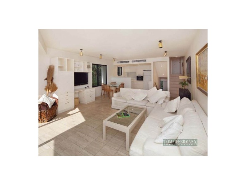 11/2 Pandanus St, Little Cove QLD 4567