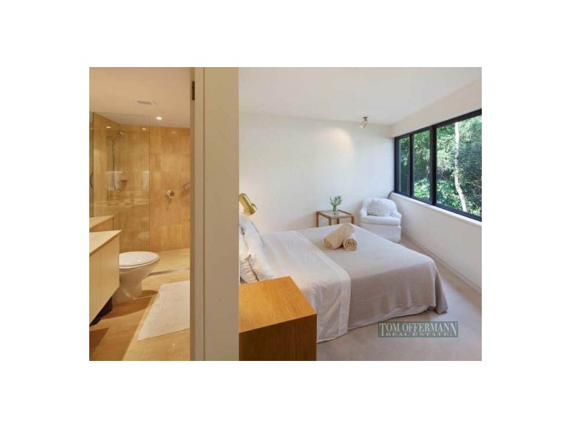 11/2 Pandanus St, Little Cove QLD 4567