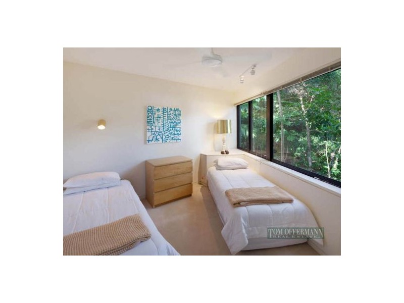 11/2 Pandanus St, Little Cove QLD 4567