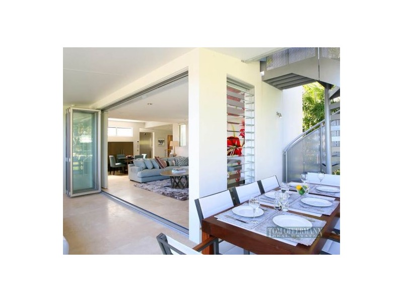 2/80 Upper Hastings St, Little Cove QLD 4567