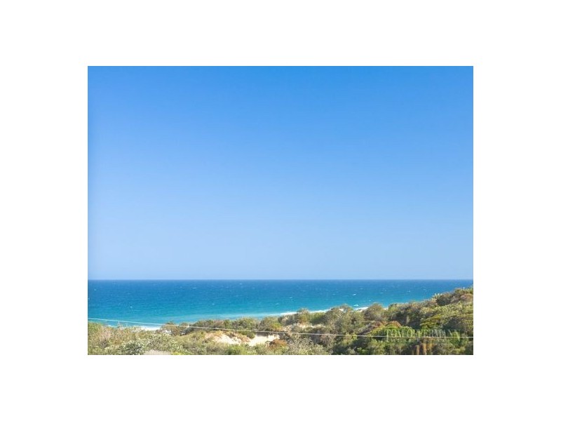 77 Orient Dr, Sunrise Beach QLD 4567