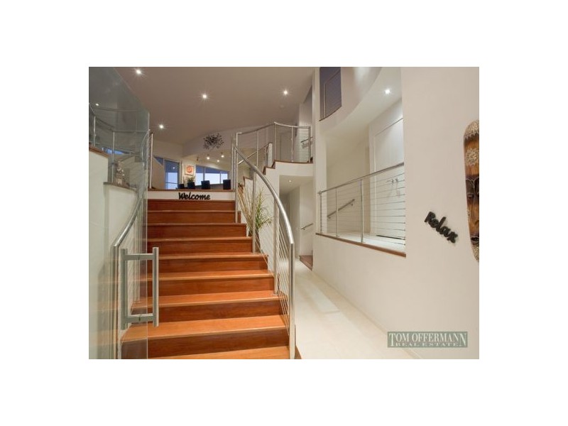 77 Orient Dr, Sunrise Beach QLD 4567