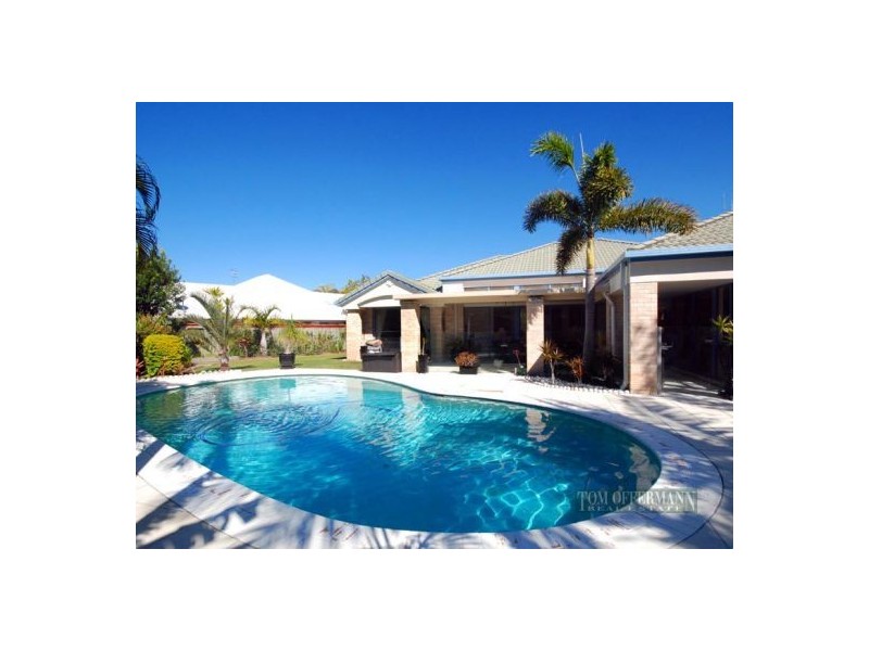 10 Seascout Cct, Noosa Waters QLD 4566