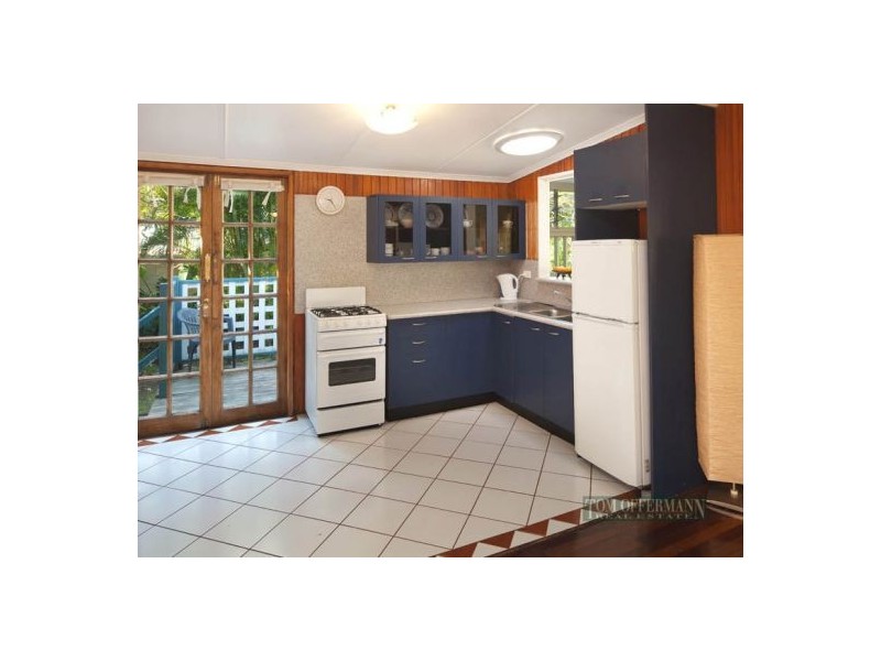 32 Lakeview Drive, Tewantin QLD 4565