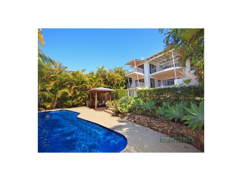 15 Mariners Pl, Sunrise Beach QLD 4567