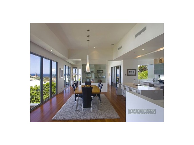 5 Compass Ct, Sunrise Beach QLD 4567