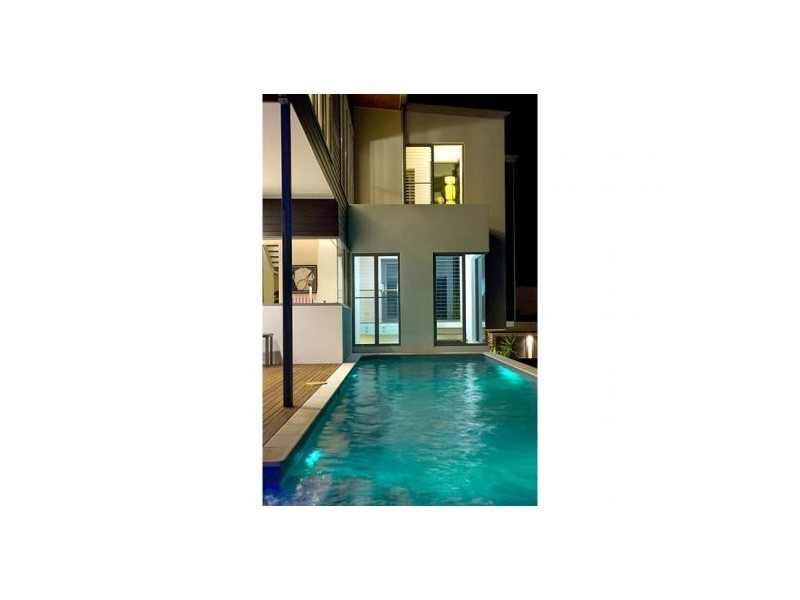 5 Compass Ct, Sunrise Beach QLD 4567