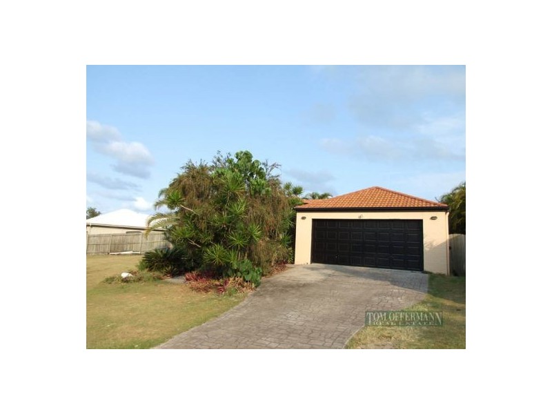 3 Courageous Pl, Sunrise Beach QLD 4567