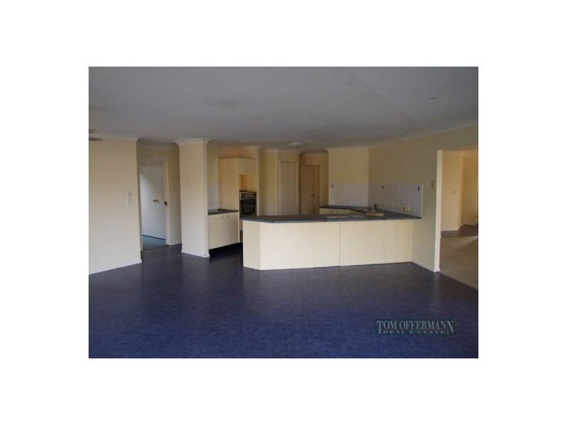 3 Courageous Pl, Sunrise Beach QLD 4567