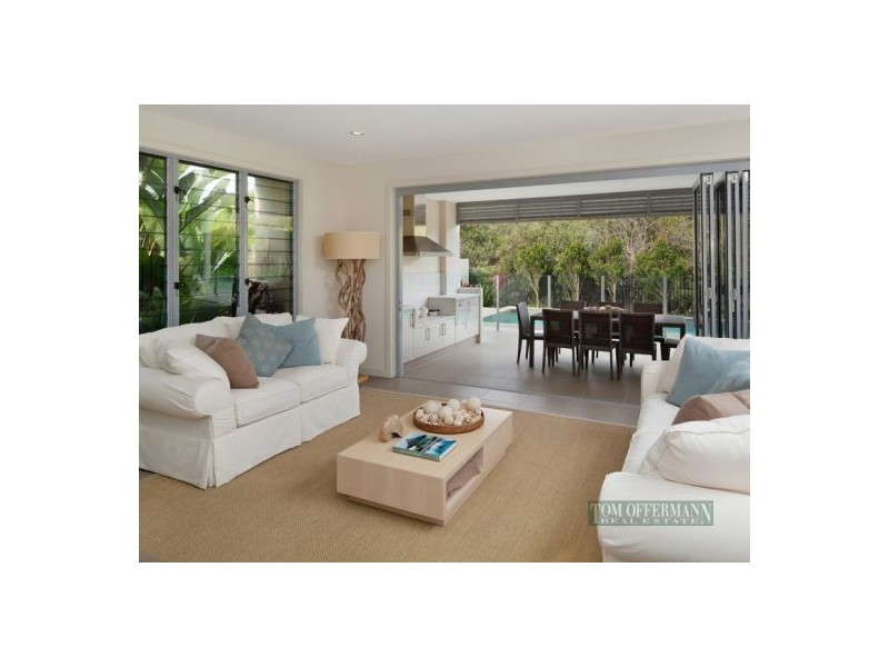 9 Whitehaven Pde, Coolum Beach QLD 4573