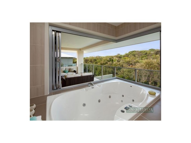 9 Whitehaven Pde, Coolum Beach QLD 4573