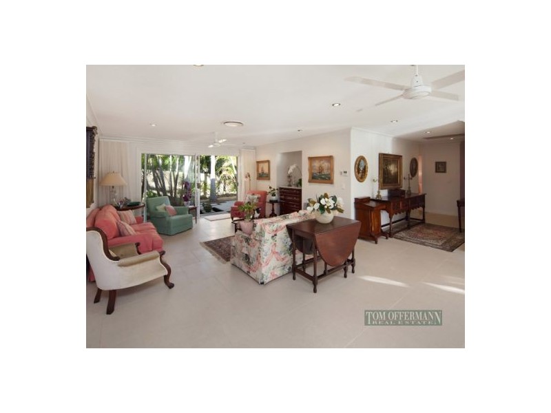 24 Oceania Cres, Sunshine Beach QLD 4567