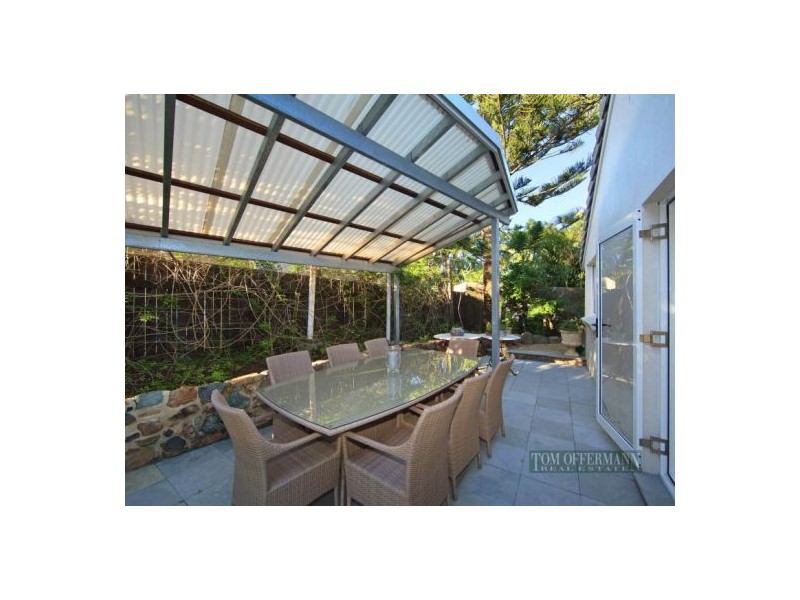 24 Oceania Cres, Sunshine Beach QLD 4567