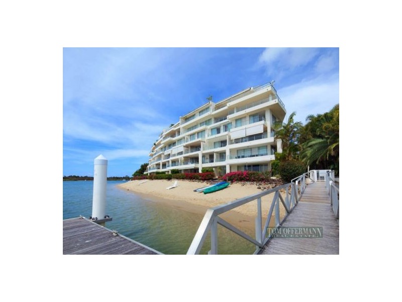 18/8 Quamby Place, Noosa Heads QLD 4567