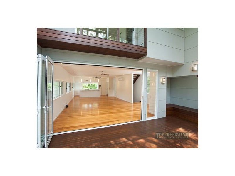 50 Beach Road, Noosa North Shore QLD 4565