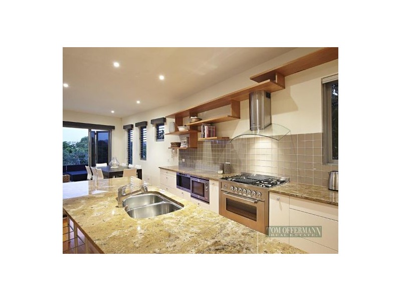 2/9 Russell St, Noosaville QLD 4566