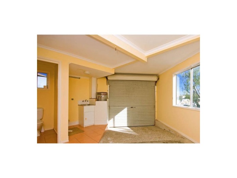 1/16 Sobraon St, Sunrise Beach QLD 4567