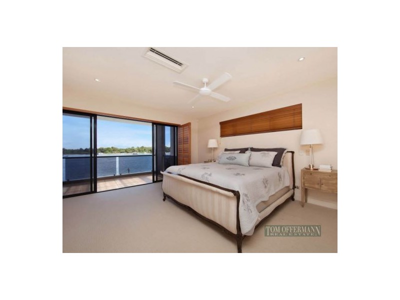 54 Noosa Parade, Noosa Heads QLD 4567