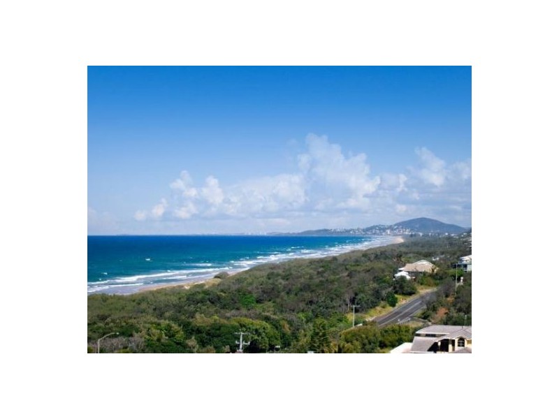18 Tropicana Rise, Castaways Beach QLD 4567