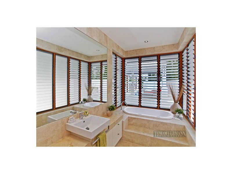 5 The Promontory, Noosa Waters QLD 4566