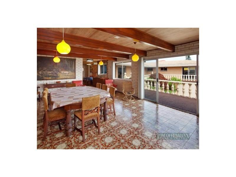 4 Sobraon St, Sunrise Beach QLD 4567