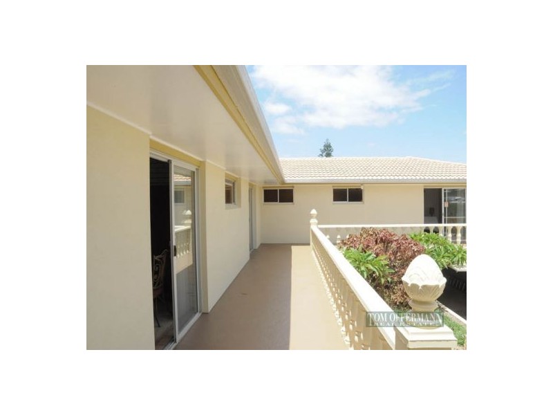 4 Sobraon St, Sunrise Beach QLD 4567