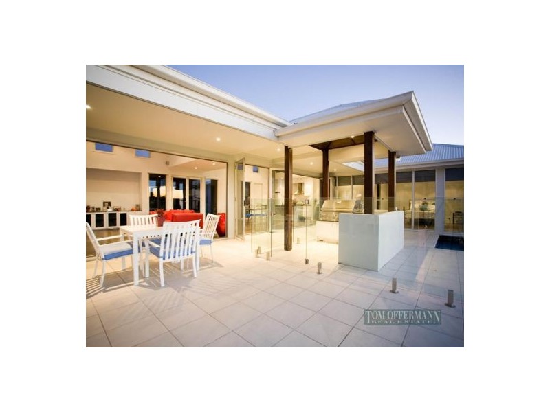 25 Ironhurst Place, Peregian Springs QLD 4573