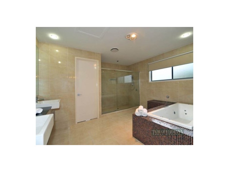 86 Shorehaven Dr, Noosa Waters QLD 4566