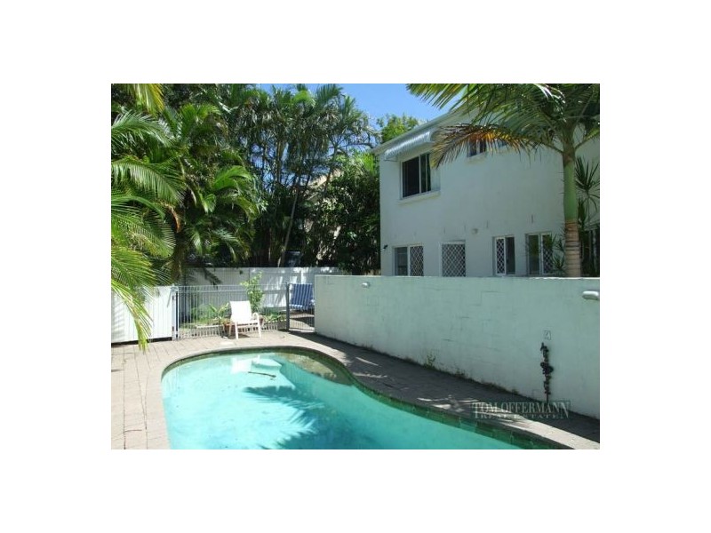 2/6 Woorookool Place, Noosaville QLD 4566