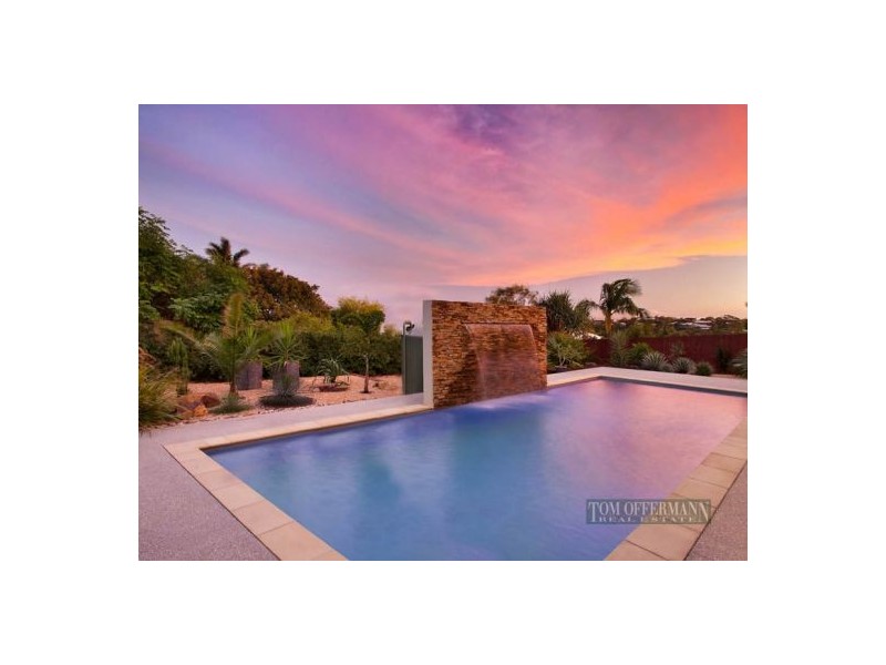 94 Persimmon Dr, Peregian Beach QLD 4573