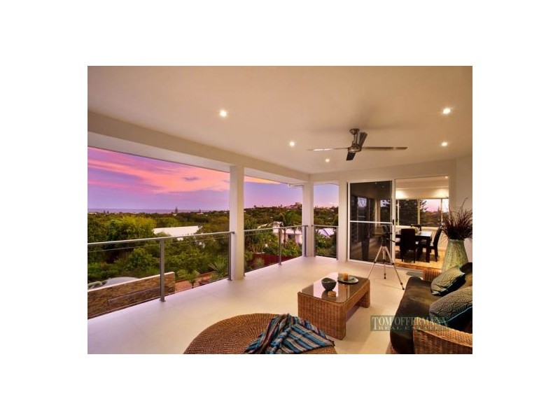 94 Persimmon Dr, Peregian Beach QLD 4573