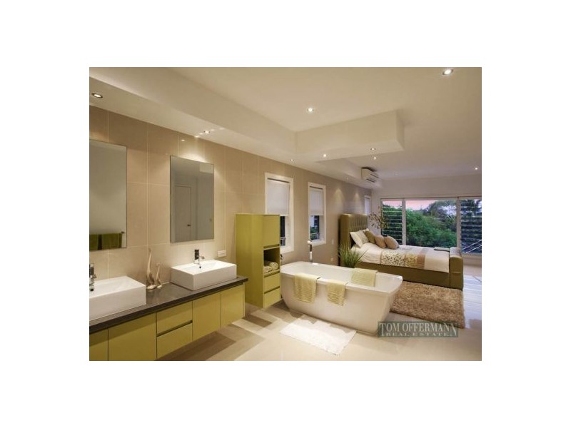 94 Persimmon Dr, Peregian Beach QLD 4573