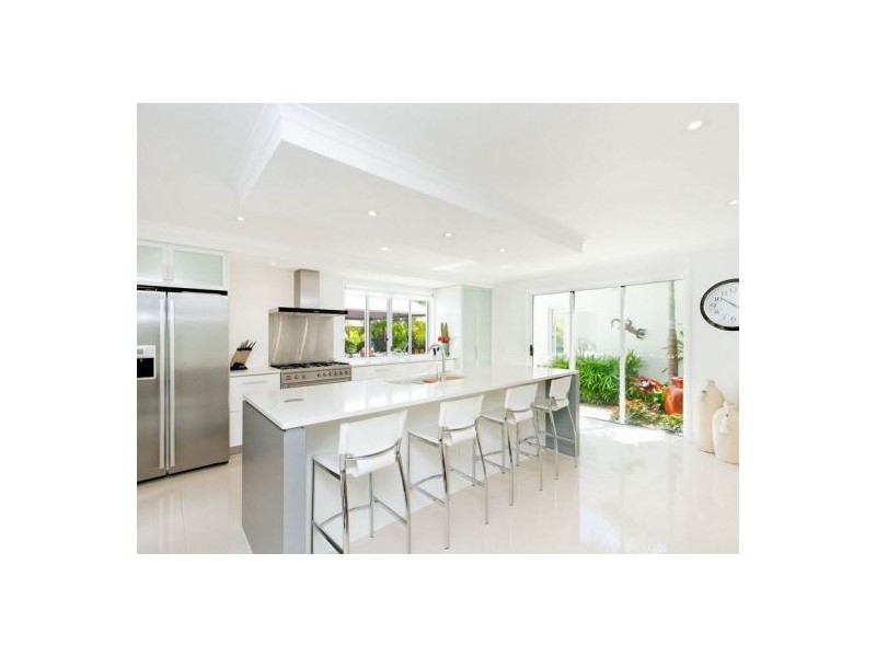 6 Seashell Place, Noosa Waters QLD 4566