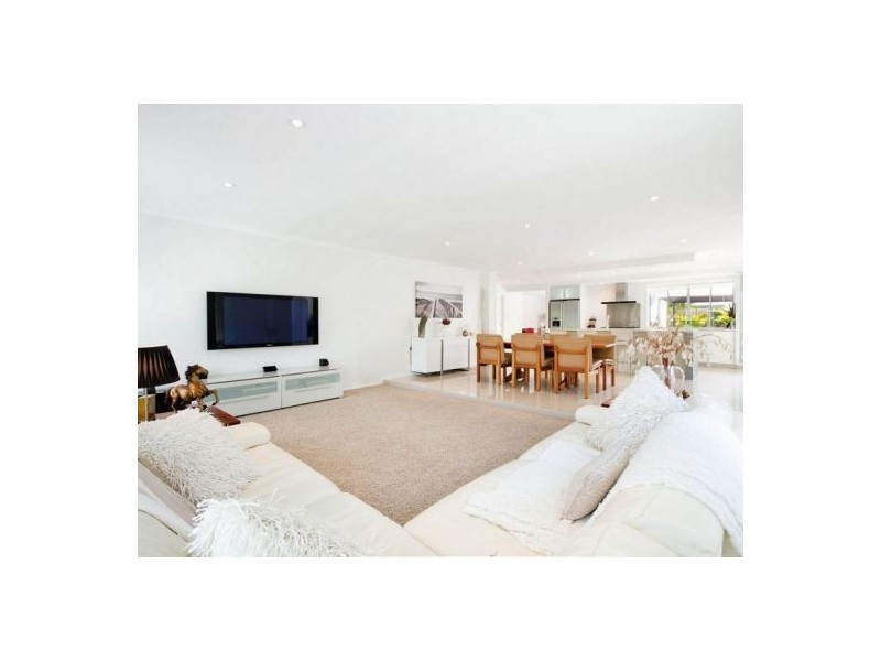 6 Seashell Place, Noosa Waters QLD 4566
