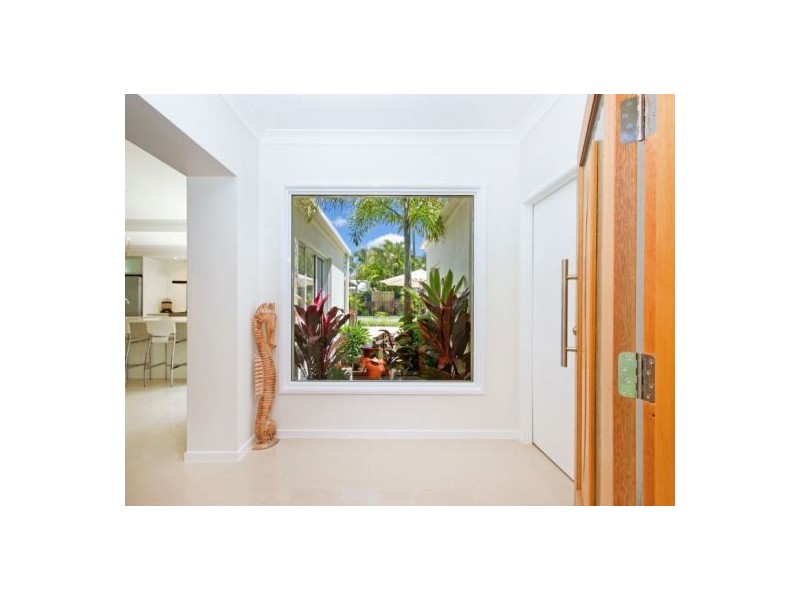 6 Seashell Place, Noosa Waters QLD 4566