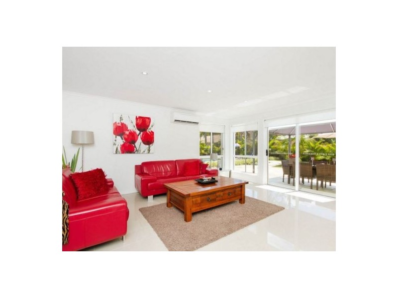 6 Seashell Place, Noosa Waters QLD 4566