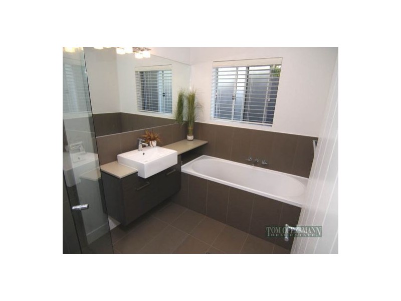 20 Headland Dr, Noosa Waters QLD 4566