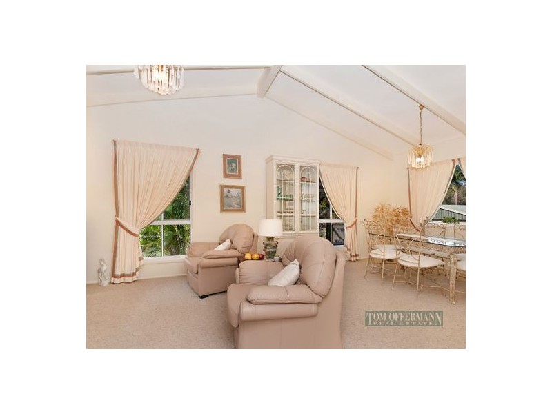 5 Kingsgate Drive, Tinbeerwah QLD 4563