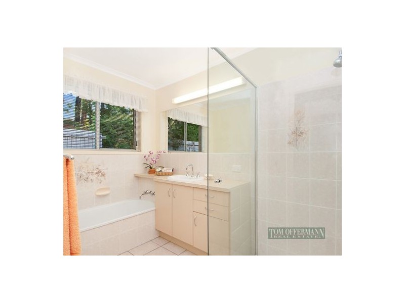 5 Kingsgate Drive, Tinbeerwah QLD 4563