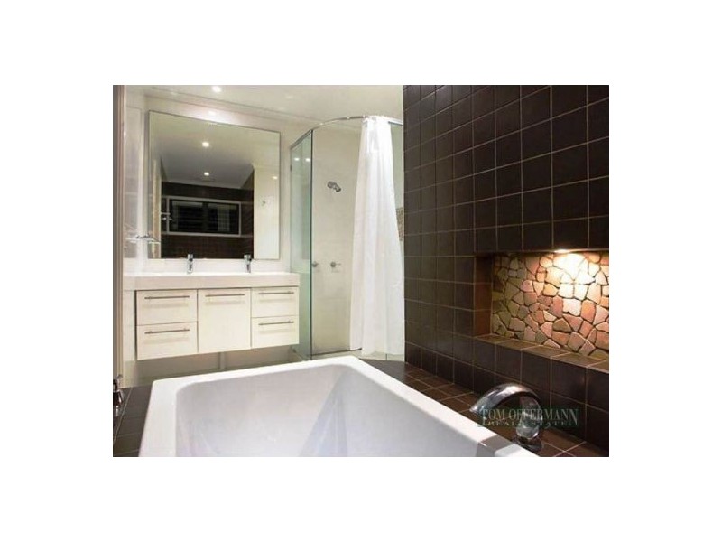 8 Allambi Terrace, Noosa Heads QLD 4567